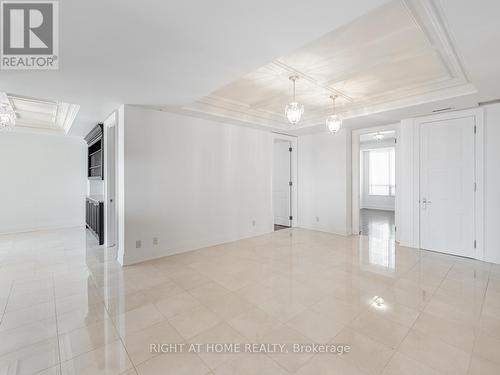 Lph19 - 2095 Lake Shore Boulevard W, Toronto, ON - Indoor Photo Showing Other Room