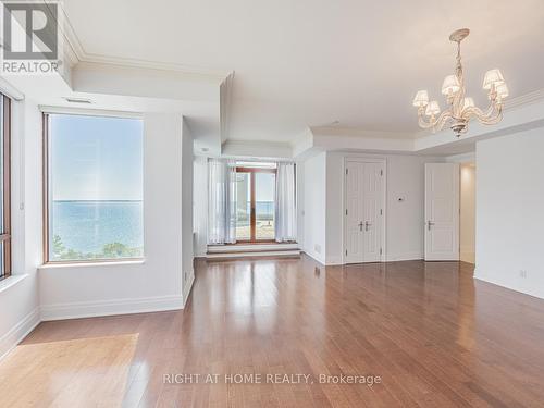 Lph19 - 2095 Lake Shore Boulevard W, Toronto, ON - Indoor Photo Showing Other Room