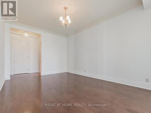 Lph19 - 2095 Lake Shore Boulevard W, Toronto, ON - Indoor Photo Showing Other Room