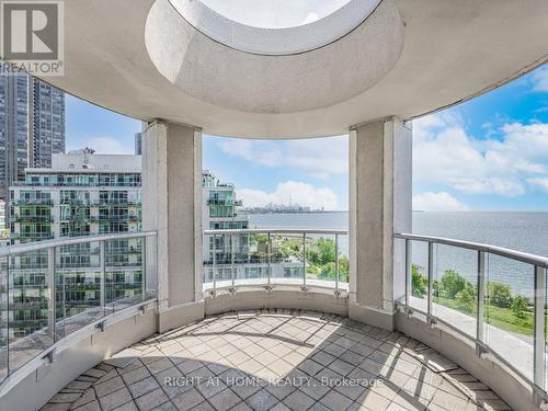 Lph19 - 2095 Lake Shore Boulevard W, Toronto, ON - Outdoor With Body Of Water With View With Exterior