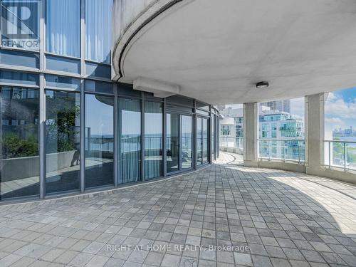 Lph19 - 2095 Lake Shore Boulevard W, Toronto, ON - 