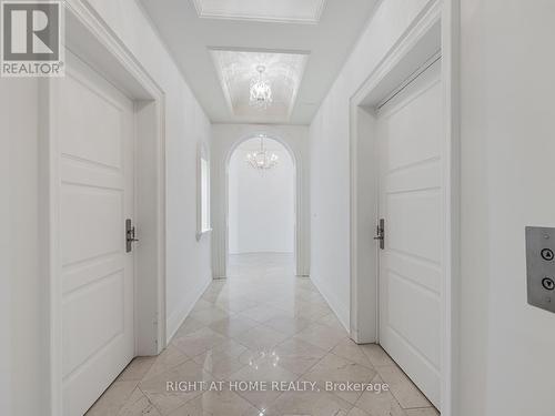 Lph19 - 2095 Lake Shore Boulevard W, Toronto, ON - Indoor Photo Showing Other Room