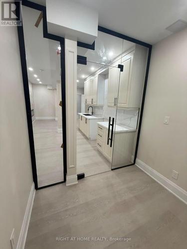 A - 2 Chesney Crescent, Vaughan, ON - Indoor Photo Showing Other Room