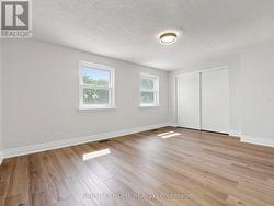 Primary bedroom - 