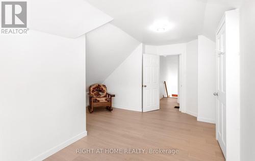 193 Madison Avenue S, Kitchener, ON - Indoor Photo Showing Other Room