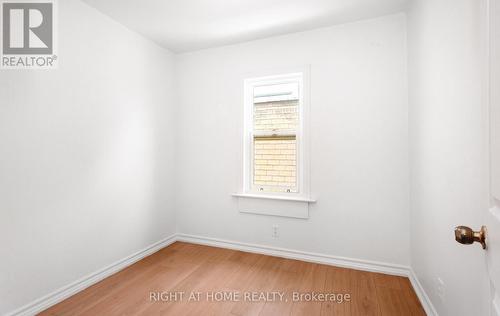 193 Madison Avenue S, Kitchener, ON - Indoor Photo Showing Other Room