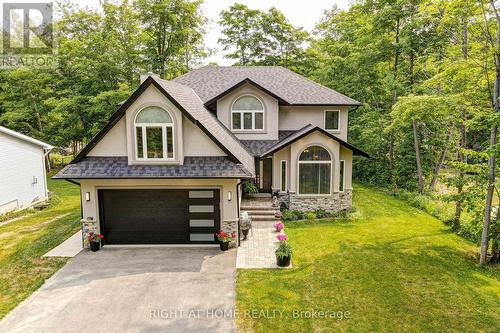 77 POLISH AVENUE  Penetanguishene, ON L9M 1W8
