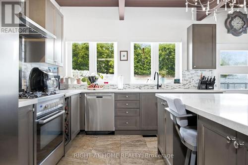 25260 Maple Beach Road, Brock, ON - Indoor Photo Showing Kitchen