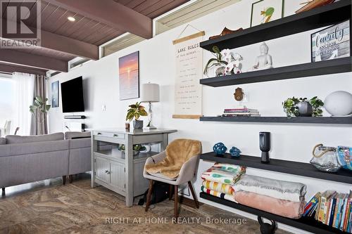 25260 Maple Beach Road, Brock, ON - Indoor