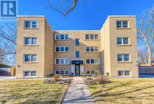 1 - 288 REYNOLDS STREET  Oakville, ON L6J 3L4