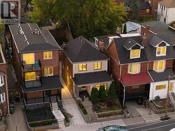 1642 DUFFERIN STREET Toronto, ON M6H 3L8