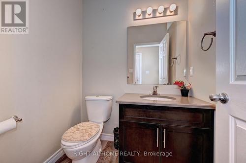 33 Mussen Street, Guelph, ON - Indoor Photo Showing Bathroom