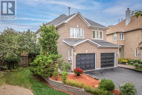 28 FOXTAIL RIDGE  Newmarket, ON L3X 1Z6