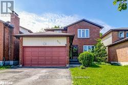 LOWER - 369 HICKLING TRAIL Barrie, ON L4M 6A9