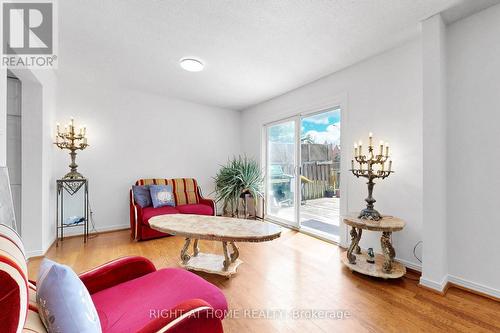 103 Heatherton Way, Vaughan, ON - Indoor Photo Showing Living Room