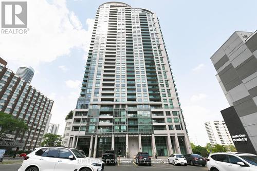 2005 - 208 ENFIELD PLACE  Mississauga, ON L5B 0G8