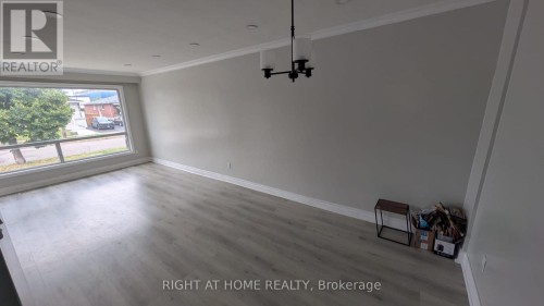 MAIN - 68 ELNATHAN CRESCENT , Toronto, Ontario M9L 2G1 4