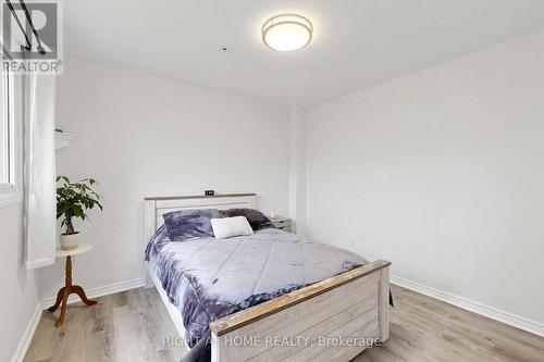 73 Pepler Place, Barrie, ON - Indoor Photo Showing Bedroom