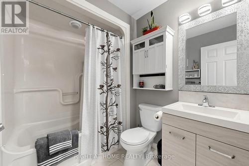 73 Pepler Place, Barrie, ON - Indoor Photo Showing Bathroom