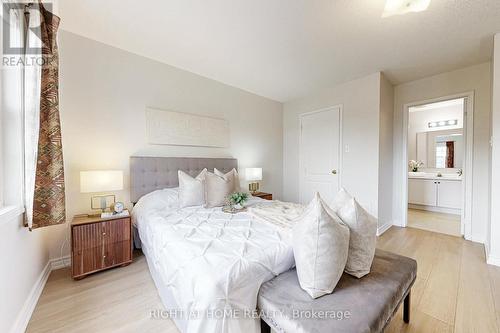 10 Pascoe Drive, Markham, ON - Indoor Photo Showing Bedroom
