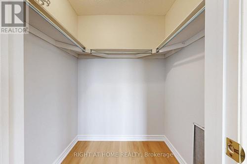 10 Pascoe Drive, Markham, ON - Indoor With Storage