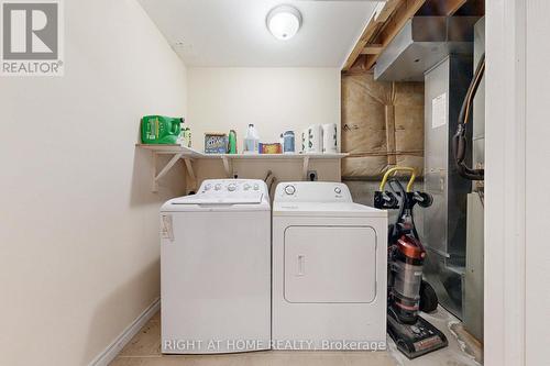 10 Pascoe Drive, Markham, ON - Indoor Photo Showing Laundry Room