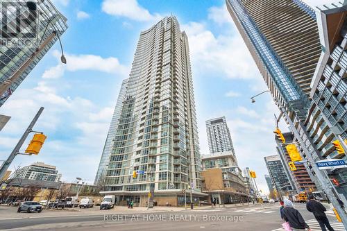 2107 - 10 Navy Wharf Court, Toronto, ON - Outdoor With Facade
