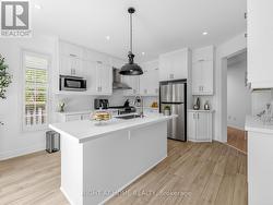 Kitchen & Island - 
