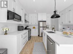 Kitchen & Island - 