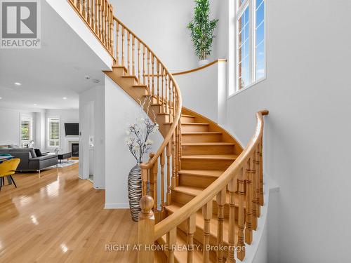 Curved Staircase - 2042 Quinte Street, Burlington, ON - Indoor Photo Showing Other Room