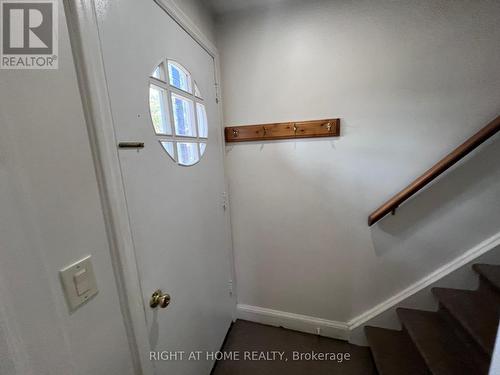 MAIN FLLOOR - 224 COLLEGE AVENUE , Oshawa, Ontario L1J 1R7 2