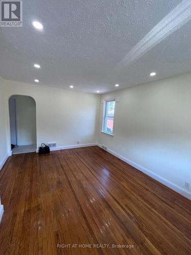 MAIN FLLOOR - 224 COLLEGE AVENUE , Oshawa, Ontario L1J 1R7 3