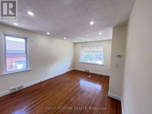 MAIN FLLOOR - 224 COLLEGE AVENUE , Oshawa, Ontario L1J 1R7 4