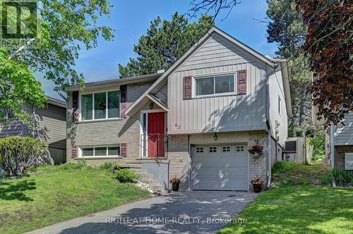 92 Pinemeadow Crescent, Waterloo, ON - Outdoor With Facade