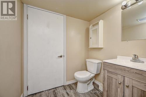 92 Pinemeadow Crescent, Waterloo, ON - Indoor Photo Showing Bathroom