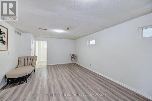 92 Pinemeadow Crescent, Waterloo, ON - Indoor Photo Showing Other Room