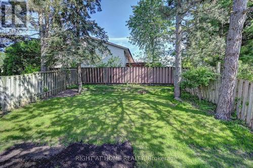 92 Pinemeadow Crescent, Waterloo, ON - Outdoor