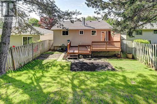 92 Pinemeadow Crescent, Waterloo, ON - Outdoor With Deck Patio Veranda