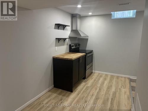 39 Distin Drive, Hamilton, ON - Indoor