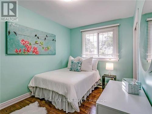 273 Kenwood Avenue, Burlington, ON - Indoor Photo Showing Bedroom