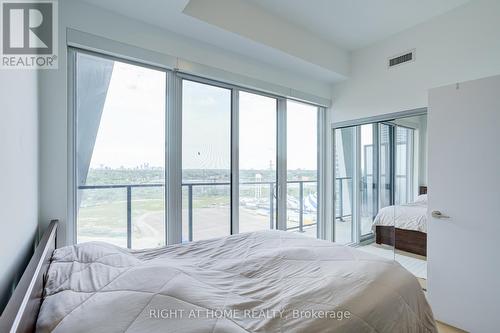 1413 - 30 Shore Breeze Drive, Toronto, ON - Indoor Photo Showing Bedroom