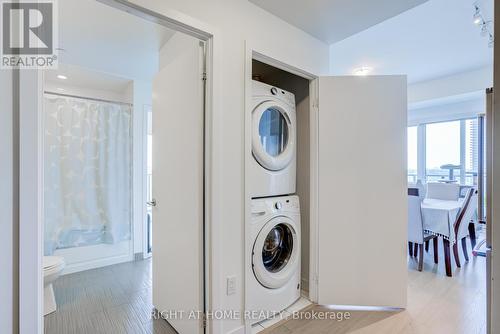 1413 - 30 Shore Breeze Drive, Toronto, ON - Indoor Photo Showing Laundry Room