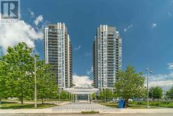 901 - 15 ZORRA STREET Toronto, ON M8Z 0C8