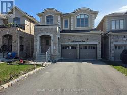 219 FLEETWOOD DRIVE Oshawa, ON L1K 3E7