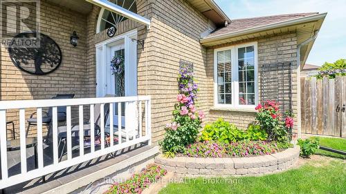 Amazing Perrenials - 36 Benjamin Lane, Barrie, ON - Outdoor With Deck Patio Veranda