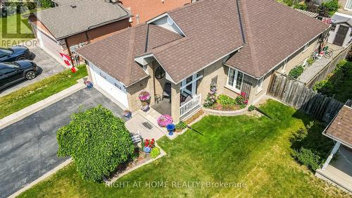 Newer Roof - 36 Benjamin Lane, Barrie, ON - Outdoor