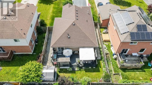 Pride of Ownership - 36 Benjamin Lane, Barrie, ON - Outdoor
