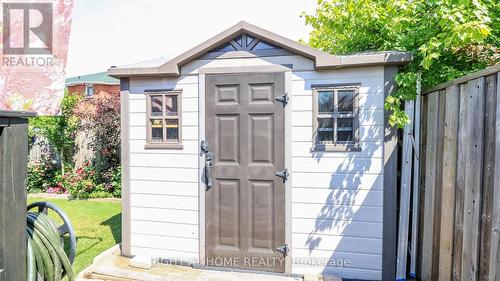 Shed in yard - 36 Benjamin Lane, Barrie, ON - Outdoor With Exterior