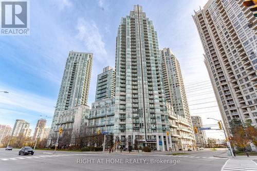1909 - 3939 DUKE OF YORK BOULEVARD  Mississauga, ON L5B 4N2
