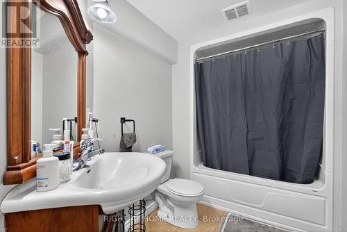 3 Player Drive, Barrie, ON - Indoor Photo Showing Bathroom